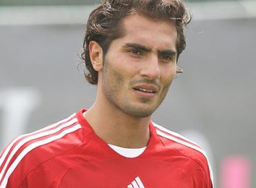 On a free, from Germany, Hamit Altintop?